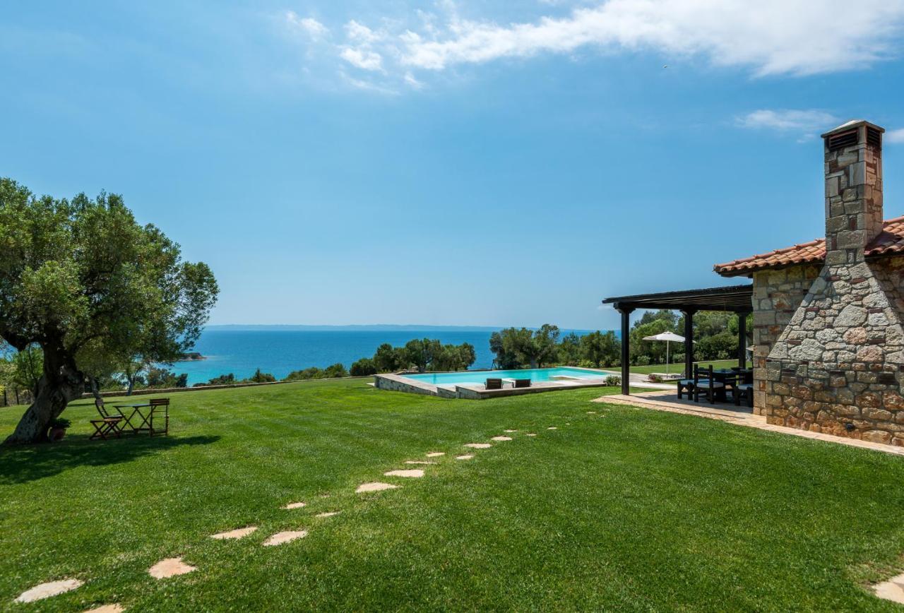 Sithonian Blue Royal Villa Nikiti  Exterior photo